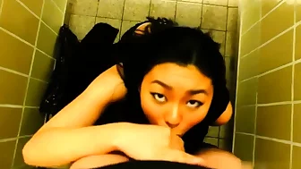 Asian bad girl blowjob and swallow in bathroom