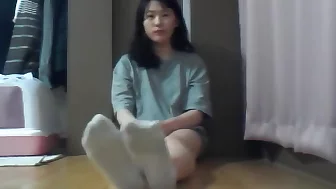 Korean feet