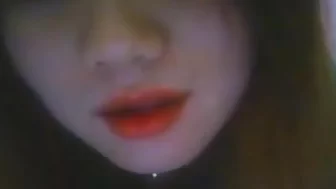 Korean Slut Yein Jeong masturbates on cam