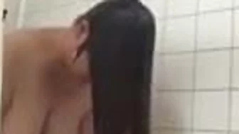 chinese shower wife