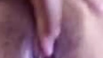 asian rubbing her pussy